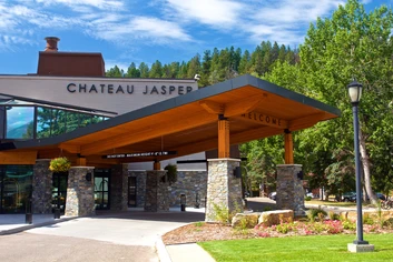 Chateau Jasper Hotel
