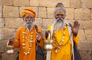Depart Delhi / Arrive UK