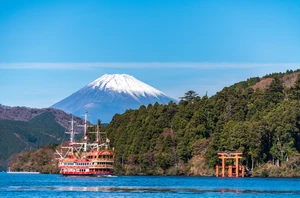 Lake Yamanaka, 2 nights