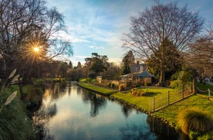 Christchurch, Overnight