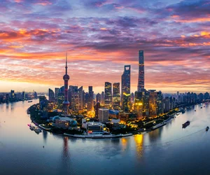 Evening cruise on the Huangpu River