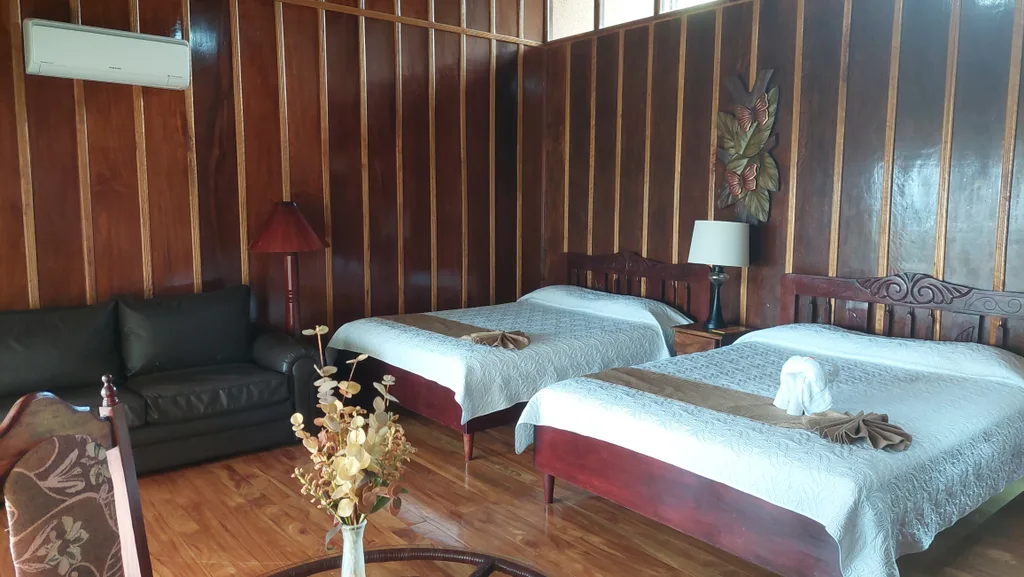 Arenal Lodge