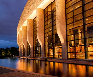 The Canadian Museum of History and the Canadian War Museum