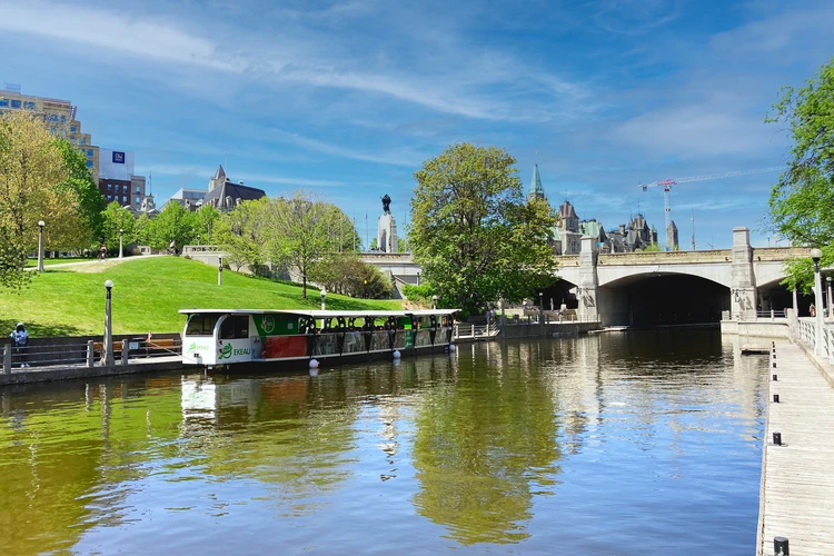 Rideau Canal Cruise