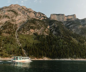 Lake Minnewanka Cruise