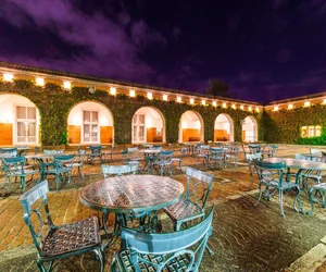 Ivy Square & Dinner
