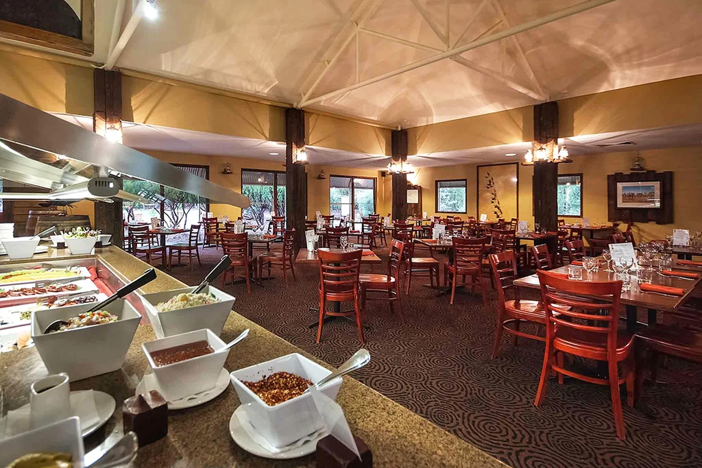 Outback Hotel & Lodge