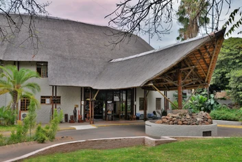 Cresta Mowana Safari Resort