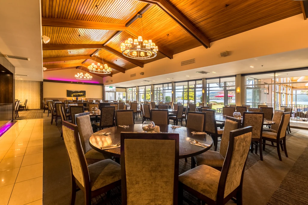Distinction Hotel & Villas