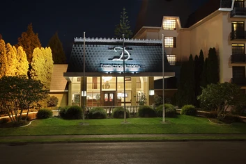 Distinction Hotel