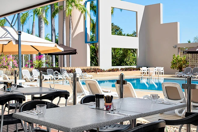 DoubleTree by Hilton Esplanade