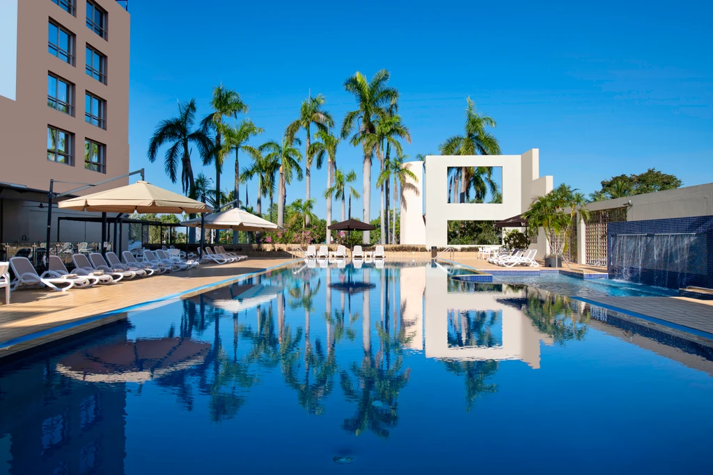 DoubleTree by Hilton Esplanade