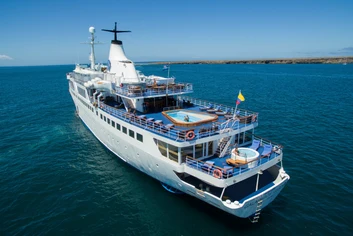 MV Galápagos Legend