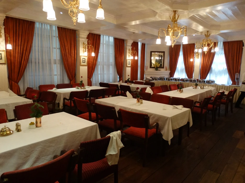Elgin Hotel