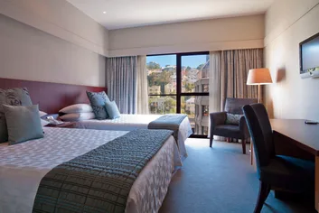 Grand Chancellor James Cook Hotel