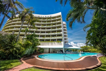 Hilton Cairns Hotel