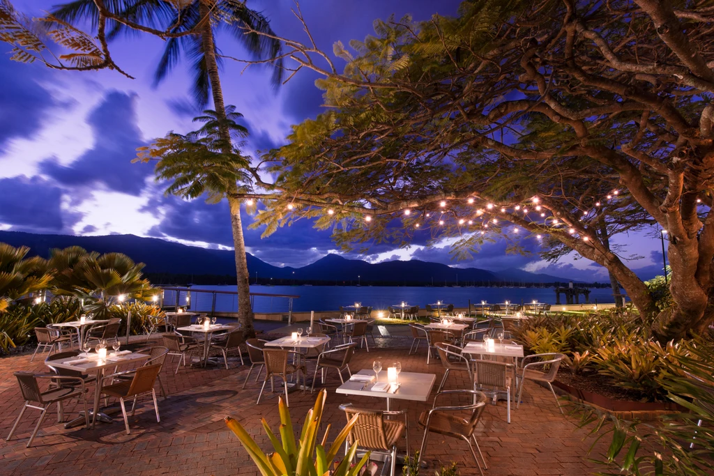Hilton Cairns Hotel