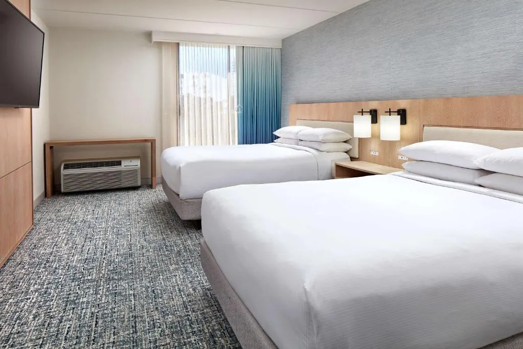Hotel MdR Marina del Rey – a DoubleTree by Hilton