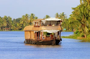 Alleppey, Overnight