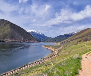 Lakeside Limited Scenic Train Ride with Lunch