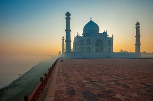 Delhi, Overnight