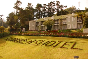 Jetwing St Andrew’s Hotel