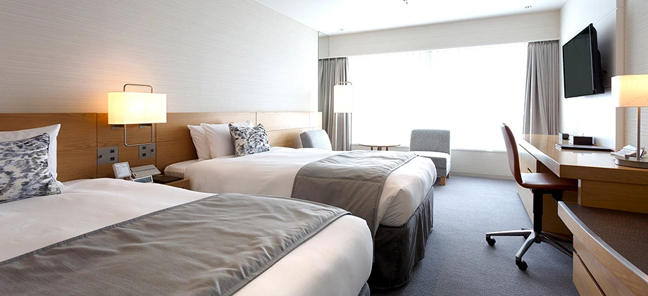 Keio Plaza Hotel