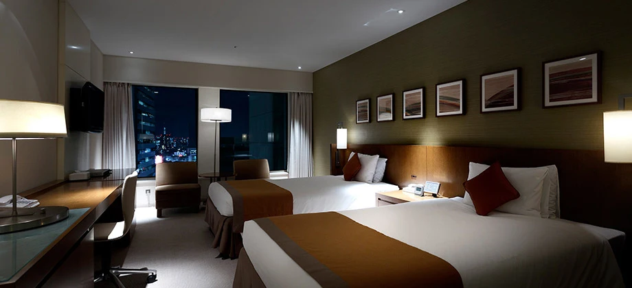 Keio Plaza Hotel
