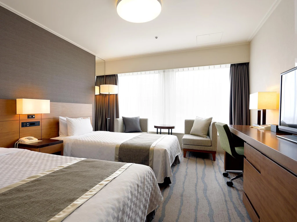 Keio Plaza Hotel