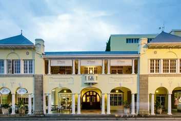 Queen’s Hotel