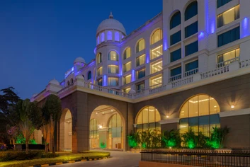 Radisson Blu Plaza Hotel