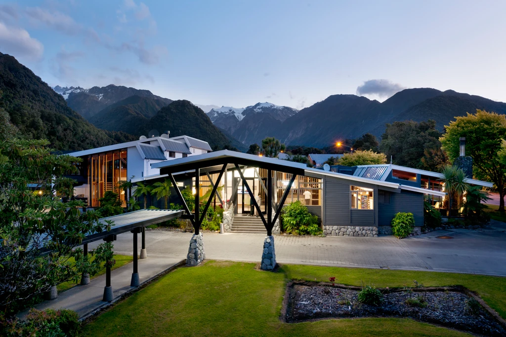 Scenic Hotel