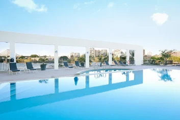 Stamford Plaza Hotel