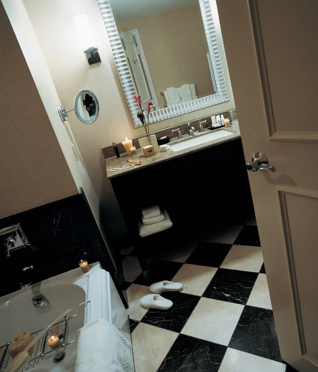 The Alluvian Hotel