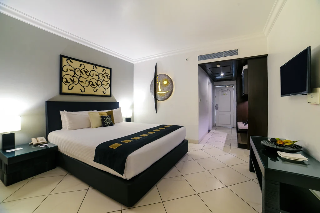 Zuri White Sands Resort