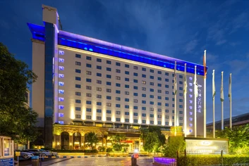 Grand Noble Hotel