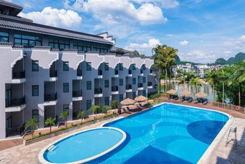 Green Lotus Hotel